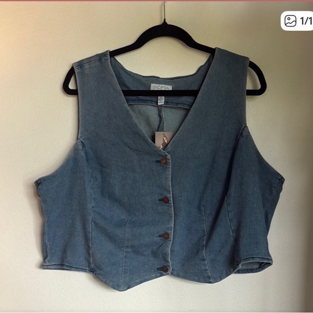 Sofia by Sofia Vergara Blue Denim Vest